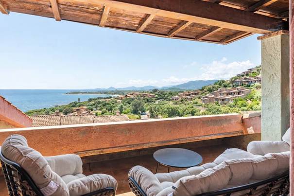 Une image contenant ciel, bâtiment, meubles, plein air
Le contenu généré par l’IA peut être incorrect.